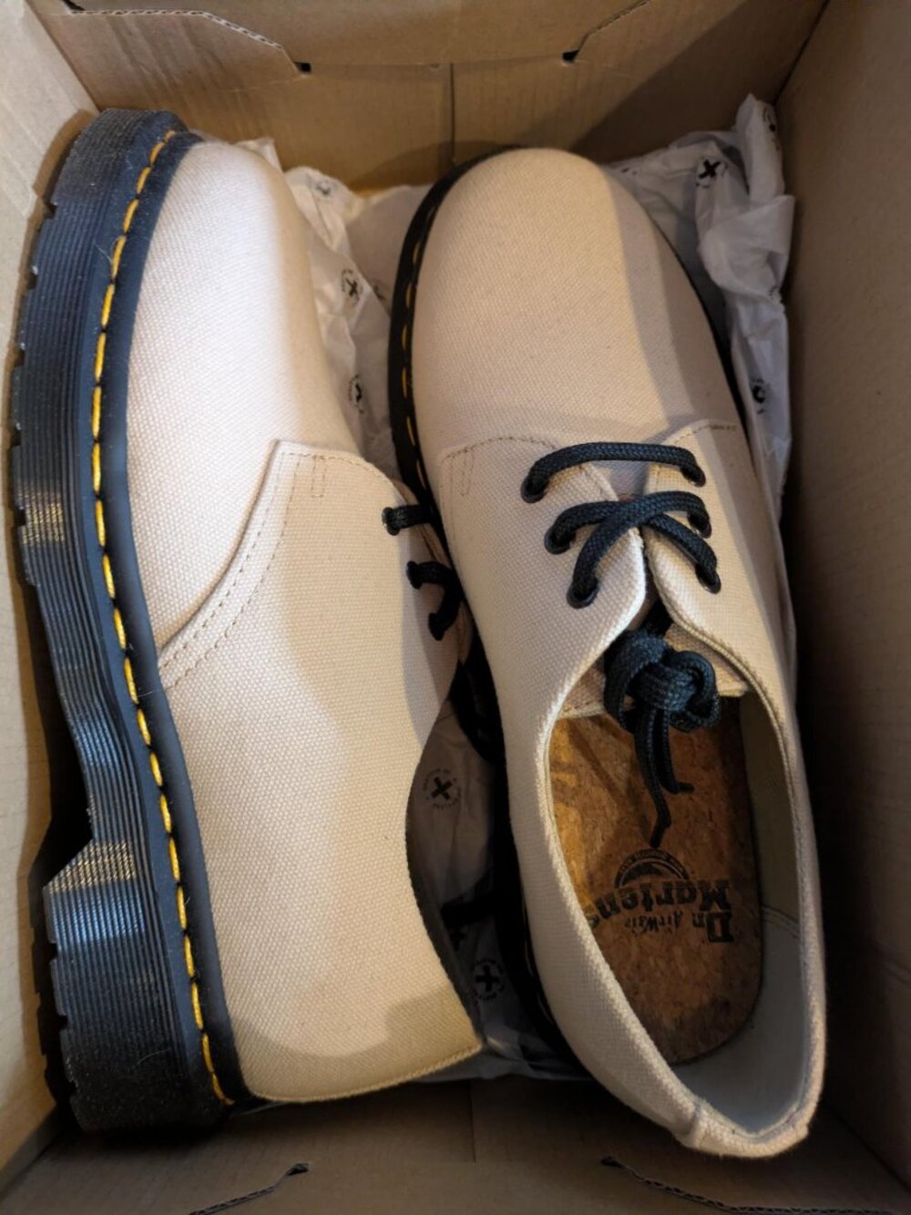 Dr. Martens Natural canvas Oxfords US 8 UK 6  NWT READY FOR SPRING!